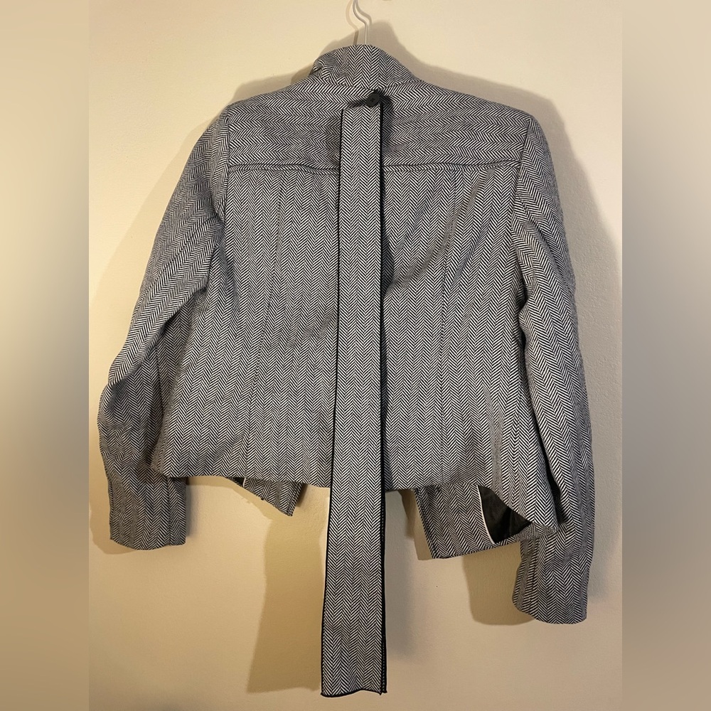 Banana Republic Black and White Herringbone Blazer with Tie - Picture 2 of 5